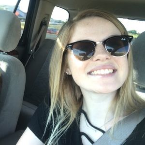 Meet your Posher, Jenna